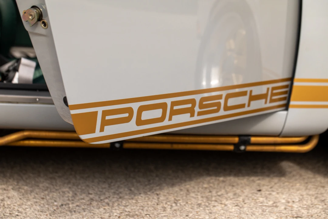 Porsche 911 Carrera SC - Image 26 of 31