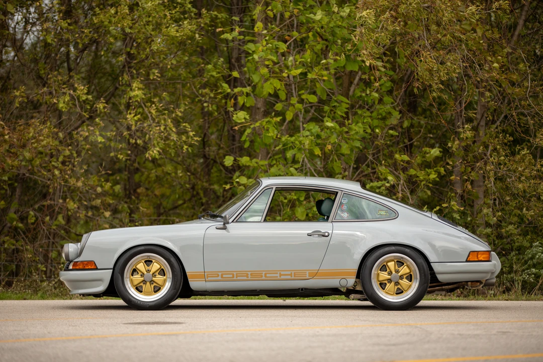 Porsche 911 Carrera SC - Image 11 of 31