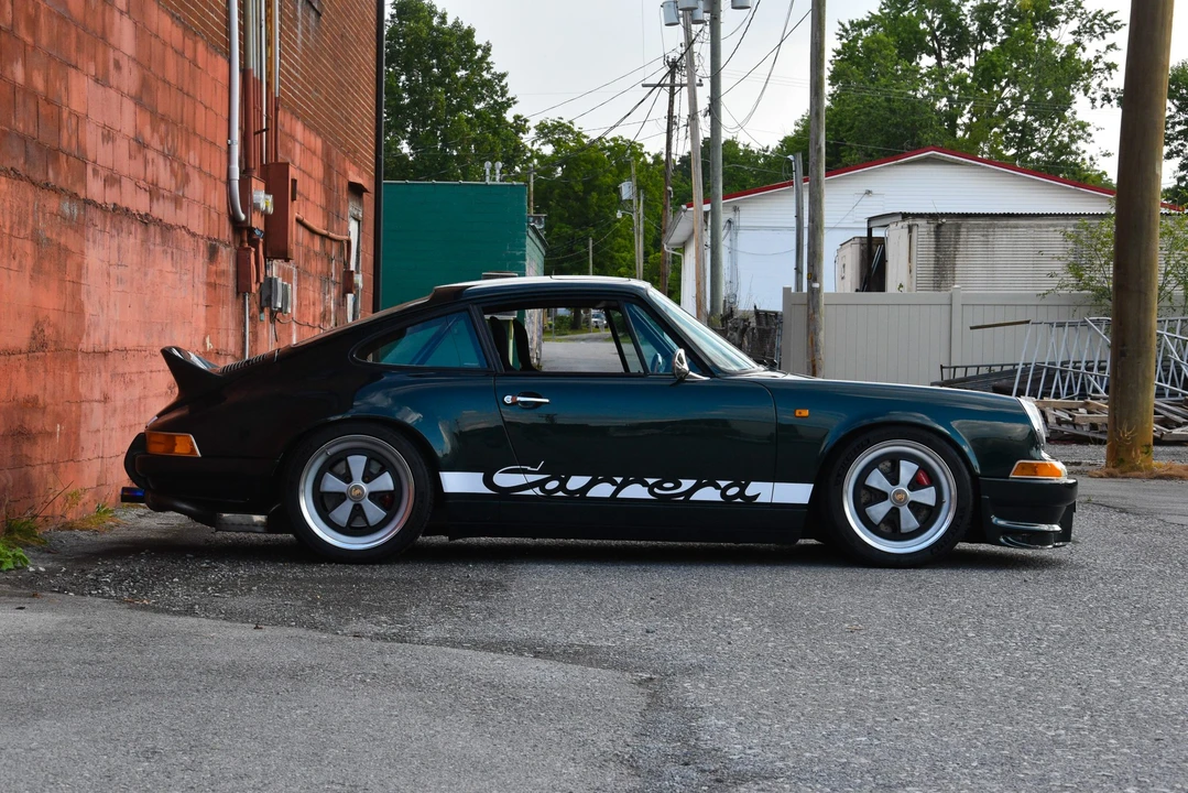 1990 Porsche 964 Carrera 4 - Image 17 of 31