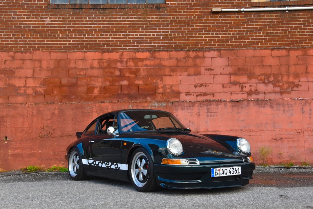 1990 Porsche 964 Carrera 4 - Image 14 of 31