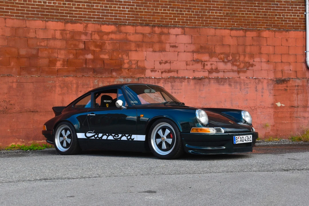 1990 Porsche 964 Carrera 4 - Image 16 of 31
