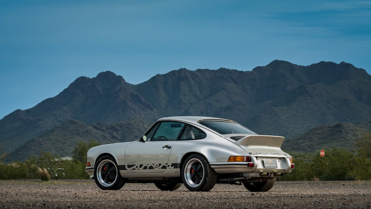1984 Porsche 911 Carrera 3.2 - Image 11 of 31