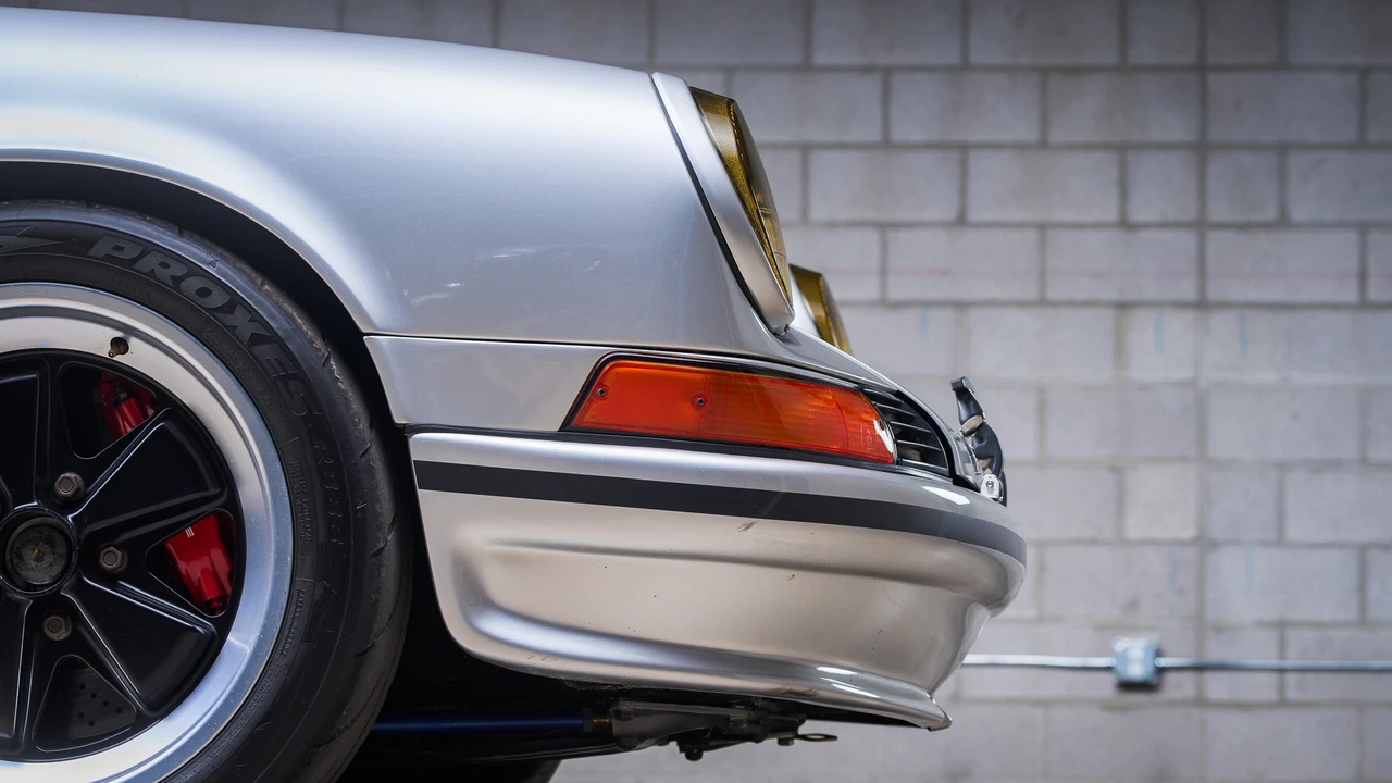 1984 Porsche 911 Carrera 3.2 - Image 29 of 31