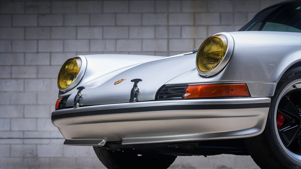1984 Porsche 911 Carrera 3.2 - Image 30 of 31