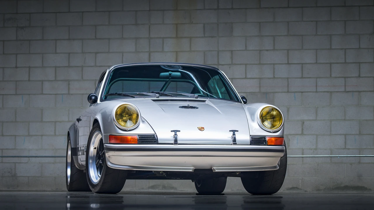 1984 Porsche 911 Carrera 3.2 - Image 17 of 31