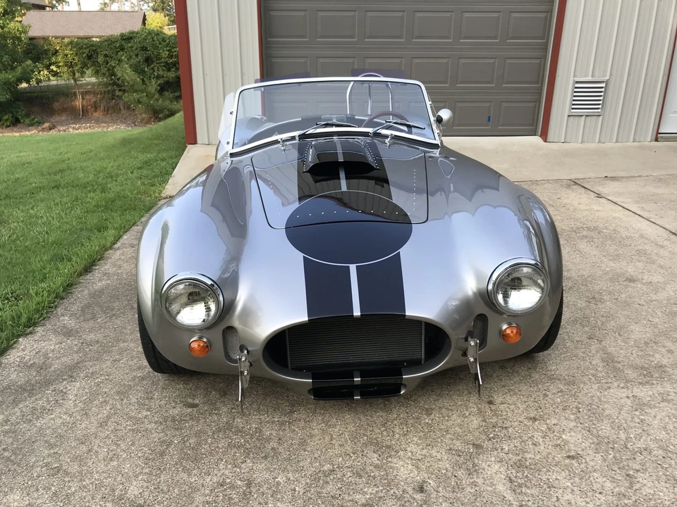Shelby Cobra Replica - Image 15 of 31