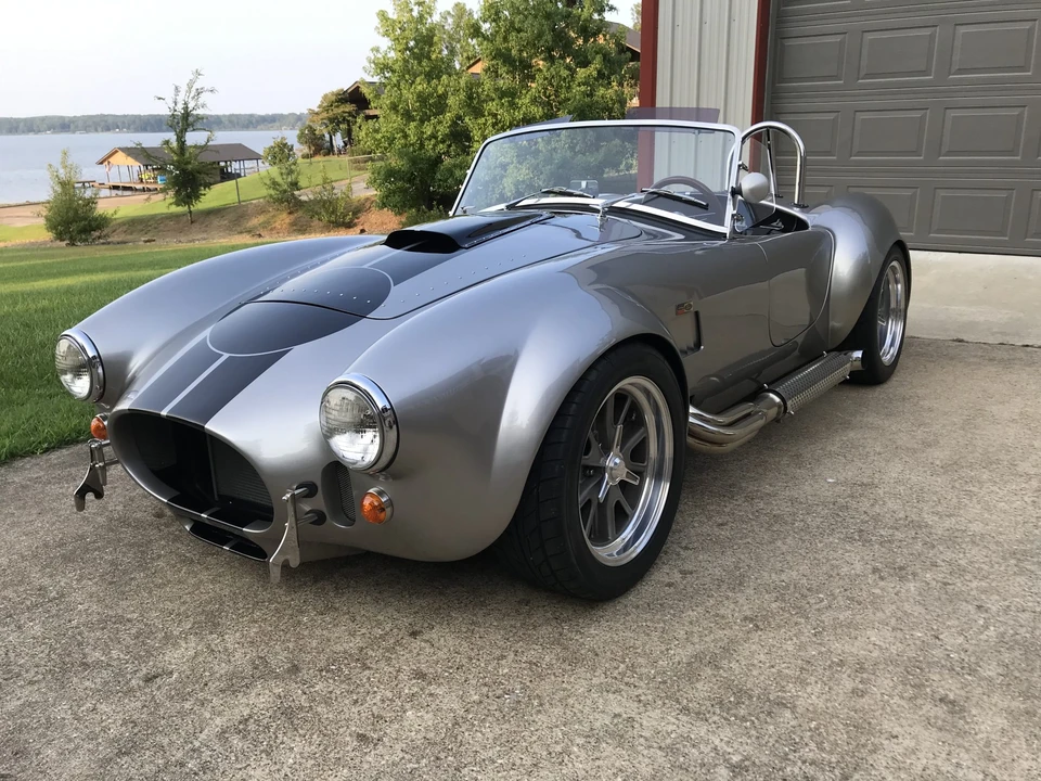 Shelby Cobra Replica - Image 2 of 31