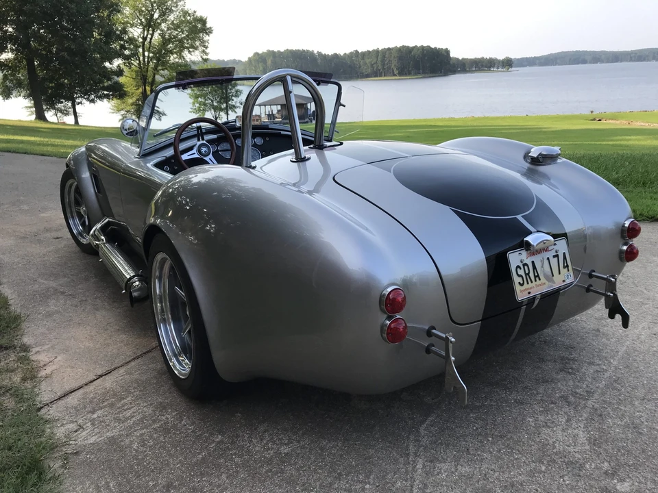 Shelby Cobra Replica - Image 7 of 31