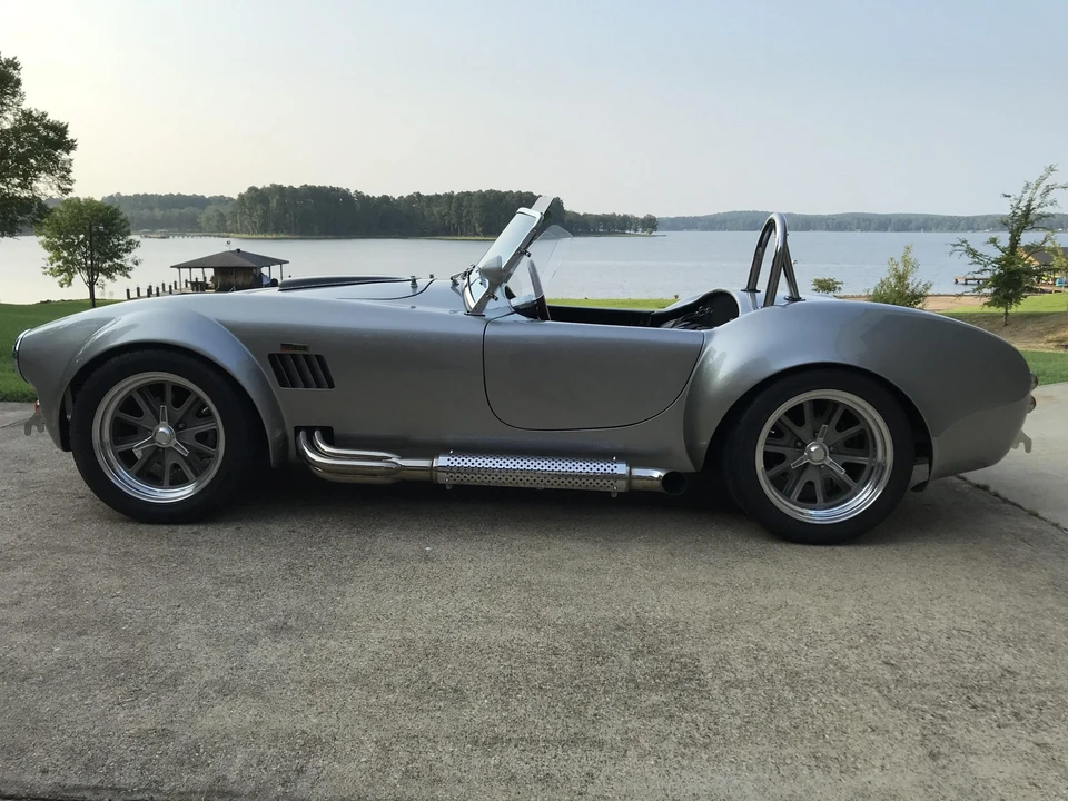 Shelby Cobra Replica - Image 4 of 31