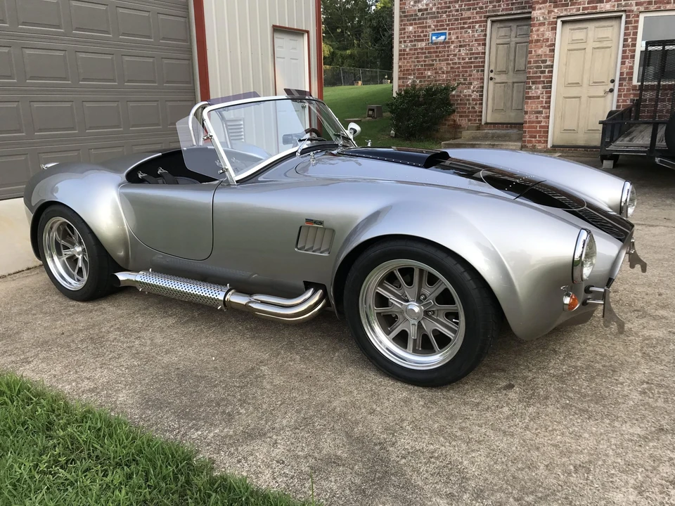 Shelby Cobra Replica - Image 12 of 31