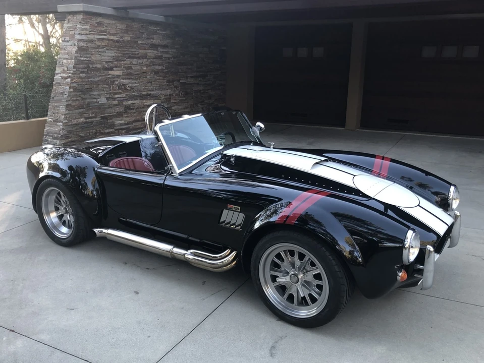 Shelby Cobra Replica - Image 14 of 31