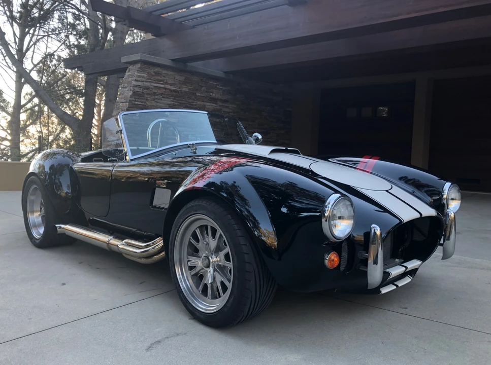 Shelby Cobra Replica - Image 15 of 31