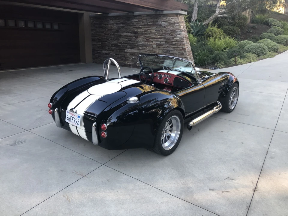 Shelby Cobra Replica - Image 11 of 31