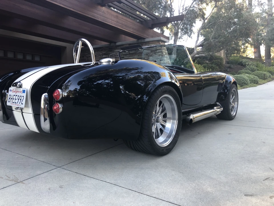 Shelby Cobra Replica - Image 10 of 31