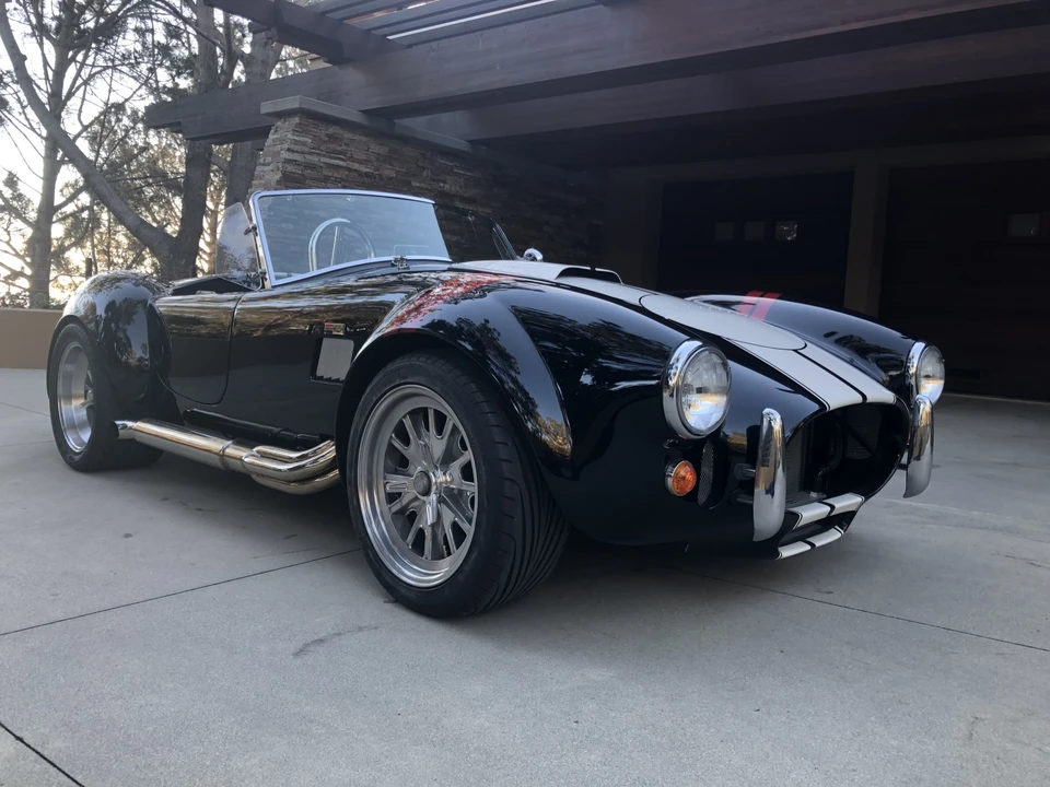 Shelby Cobra Replica - Image 2 of 31