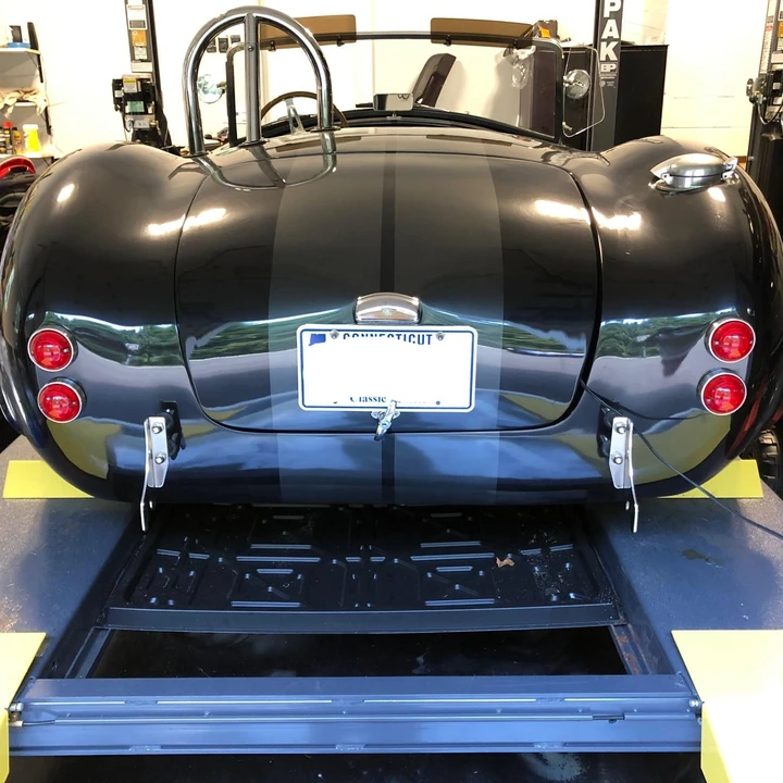 Shelby Cobra Replica - Image 13 of 31