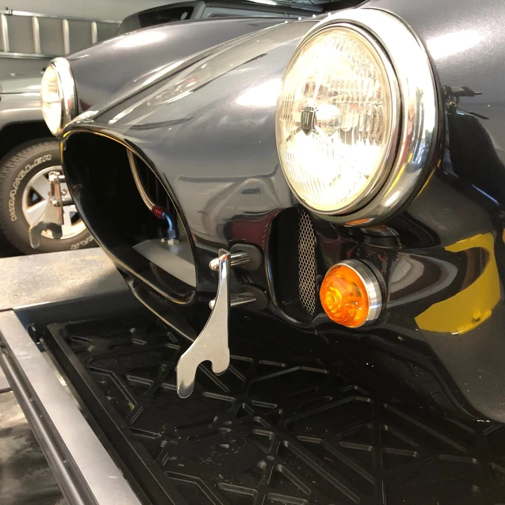 Shelby Cobra Replica - Image 8 of 31