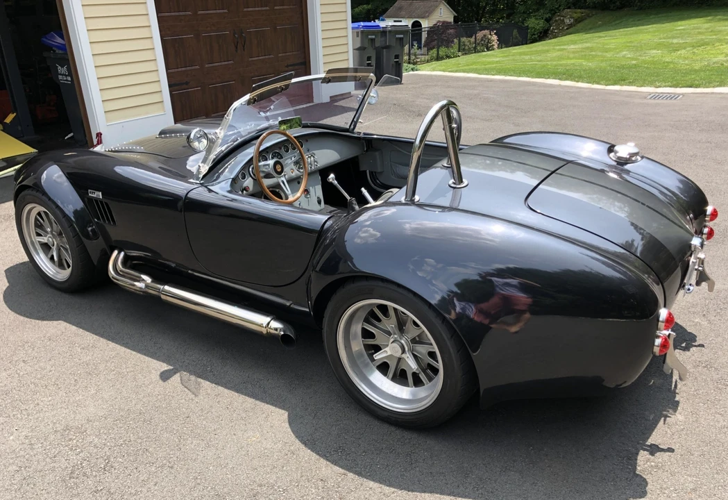 Shelby Cobra Replica - Image 4 of 31
