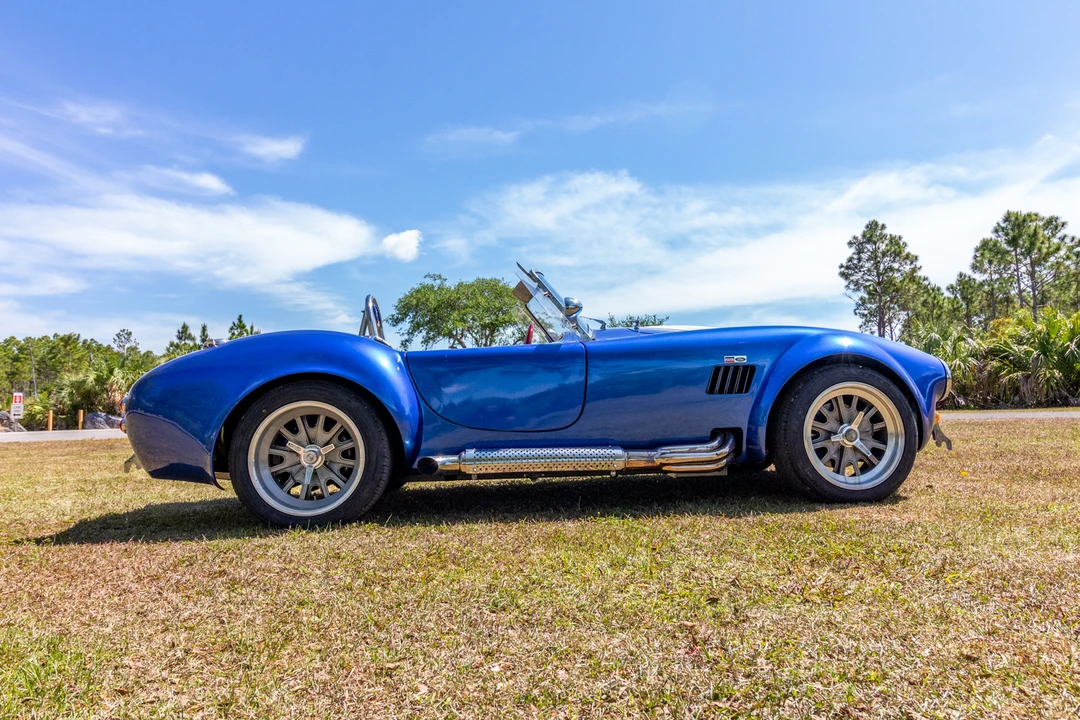 Shelby Cobra Replica - Image 10 of 31