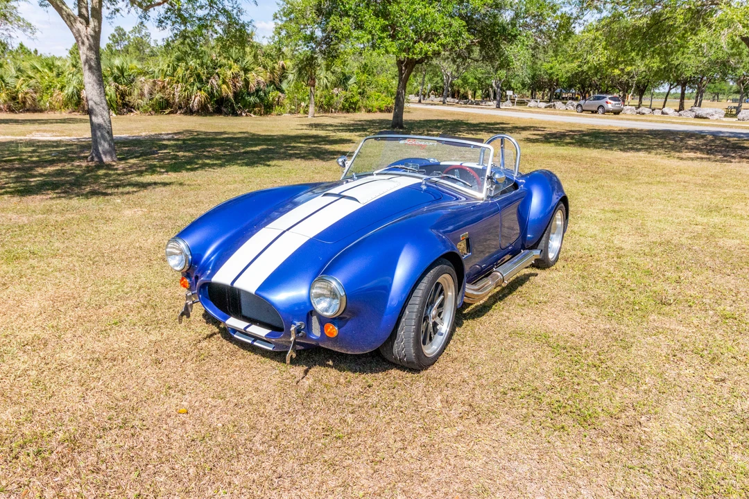 Shelby Cobra Replica - Image 2 of 31