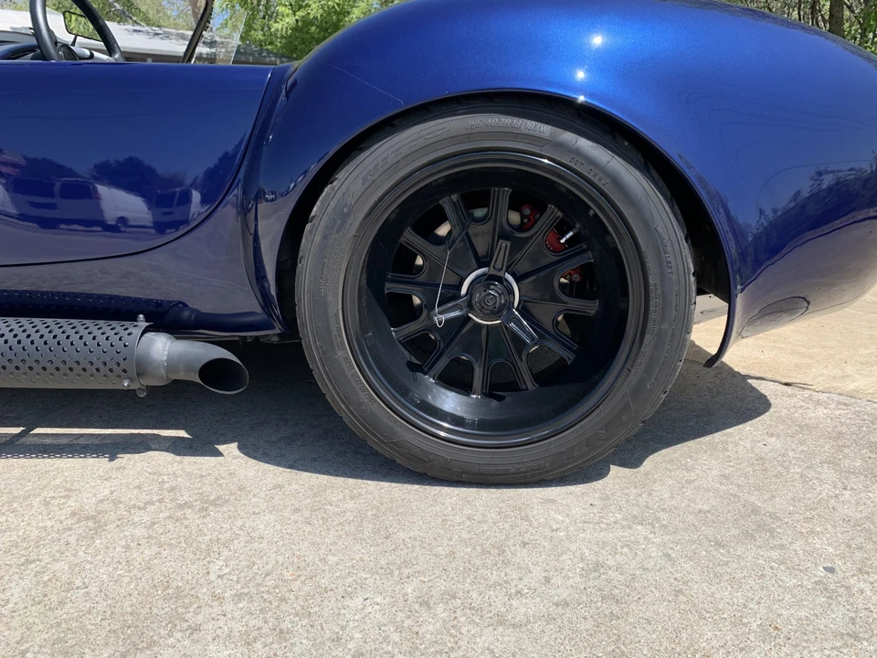 Shelby Cobra Replica - Image 27 of 31
