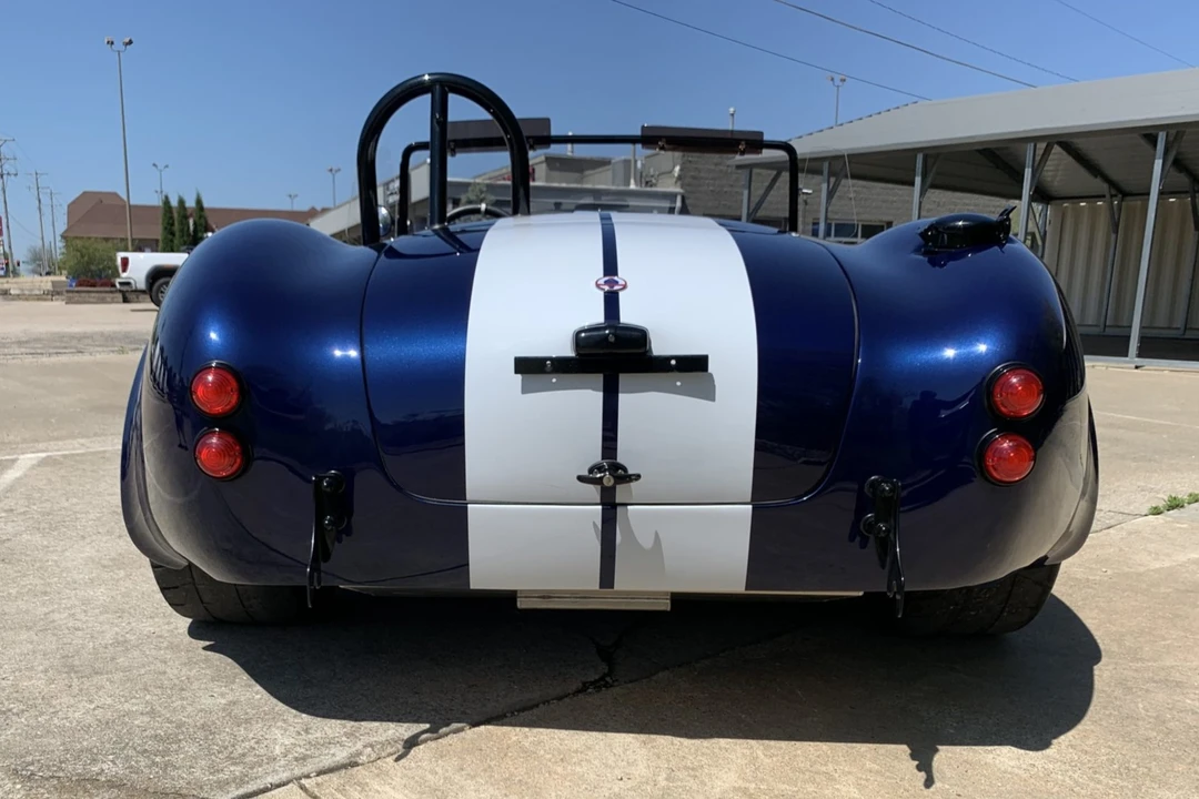Shelby Cobra Replica - Image 9 of 31