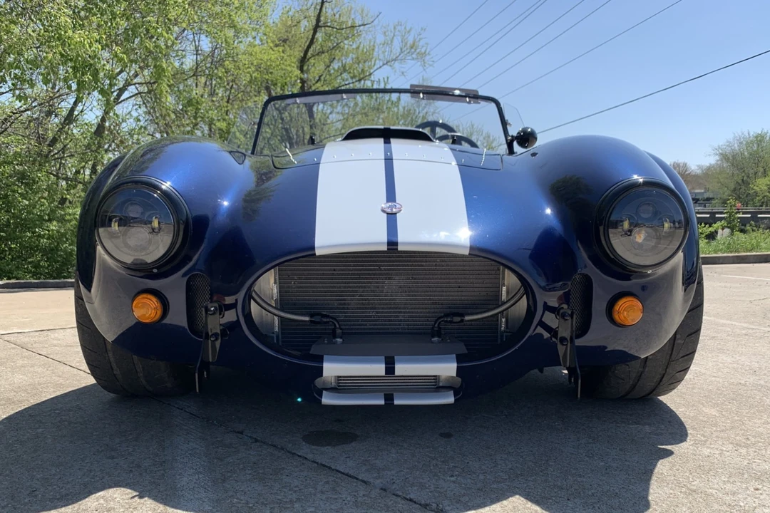 Shelby Cobra Replica - Image 11 of 31