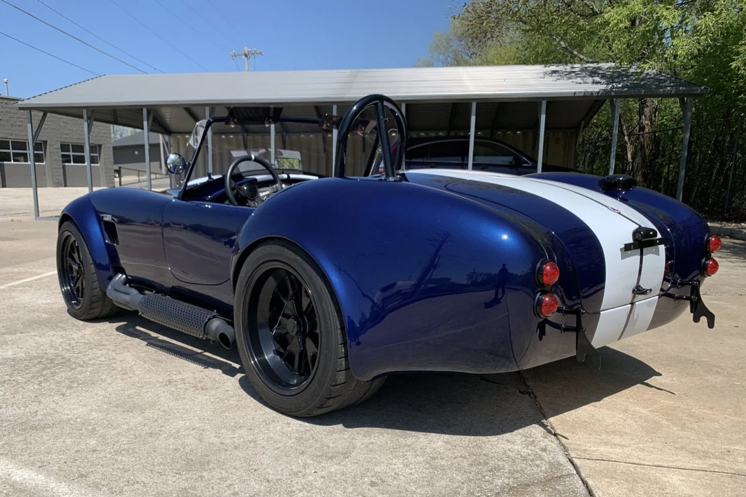 Shelby Cobra Replica - Image 5 of 31