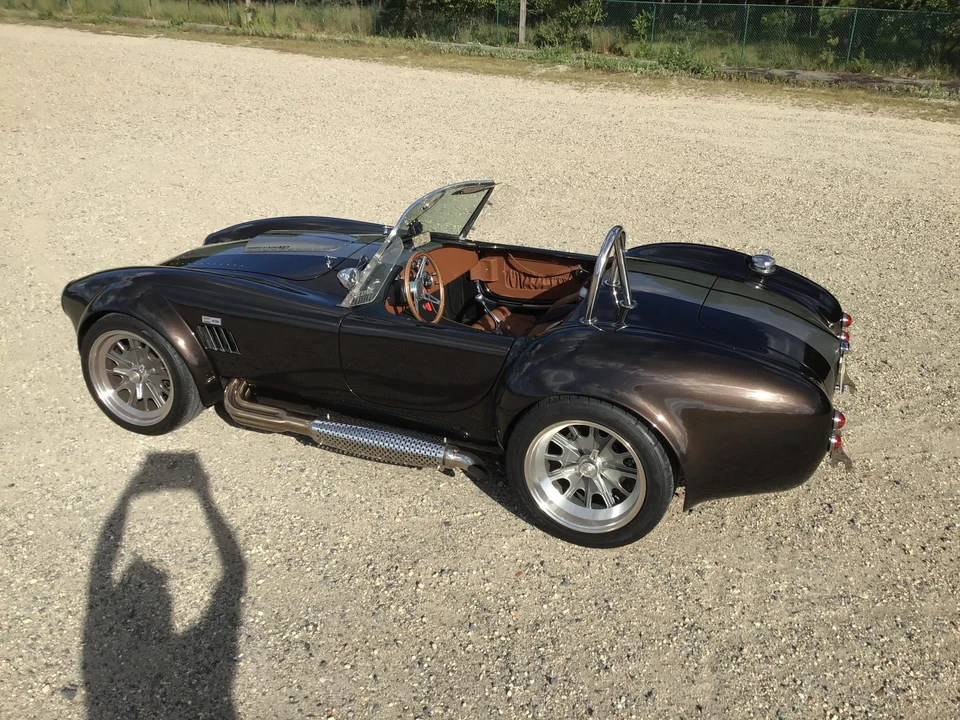 Shelby Cobra Replica - Image 6 of 31