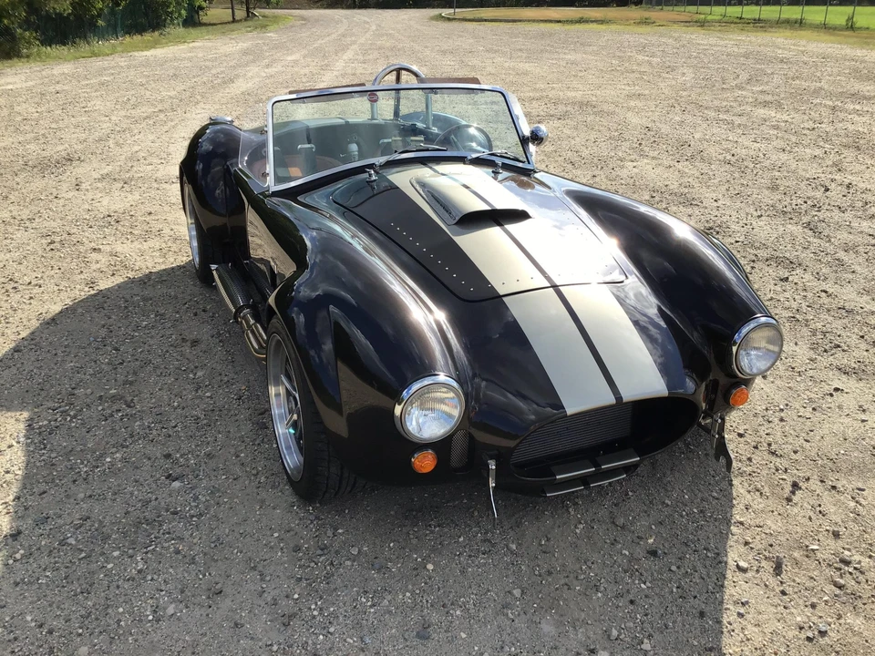 Shelby Cobra Replica - Image 22 of 31