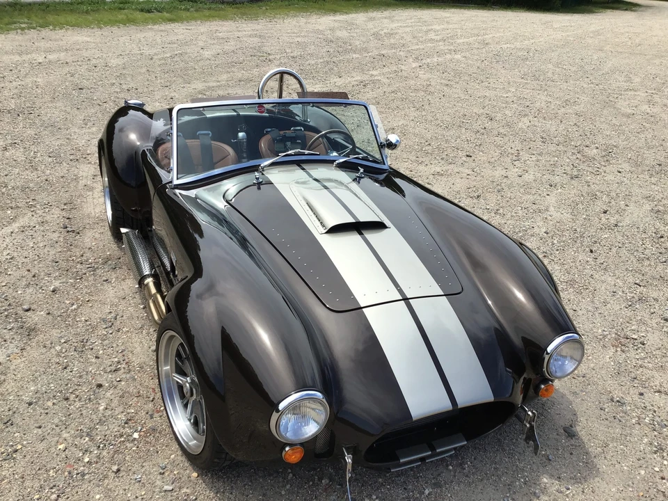 Shelby Cobra Replica - Image 23 of 31
