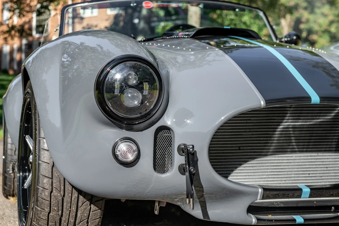 Shelby Cobra Replica - Image 11 of 31