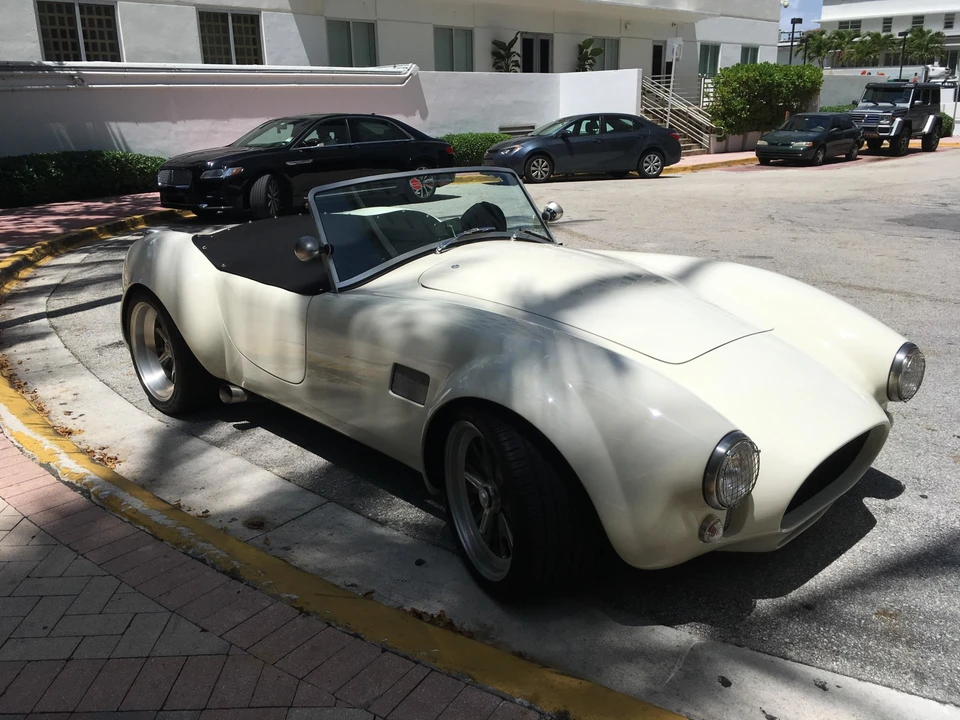 Shelby Cobra Replica - Image 18 of 31