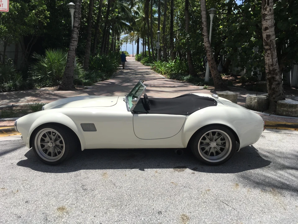 Shelby Cobra Replica - Image 14 of 31
