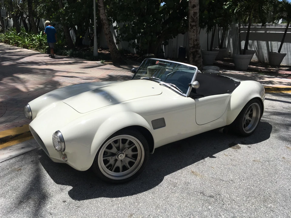 Shelby Cobra Replica - Image 13 of 31