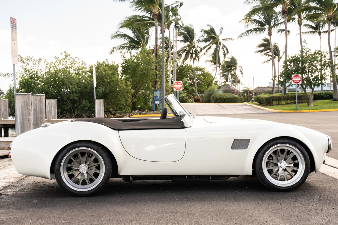 Shelby Cobra Replica - Image 7 of 31
