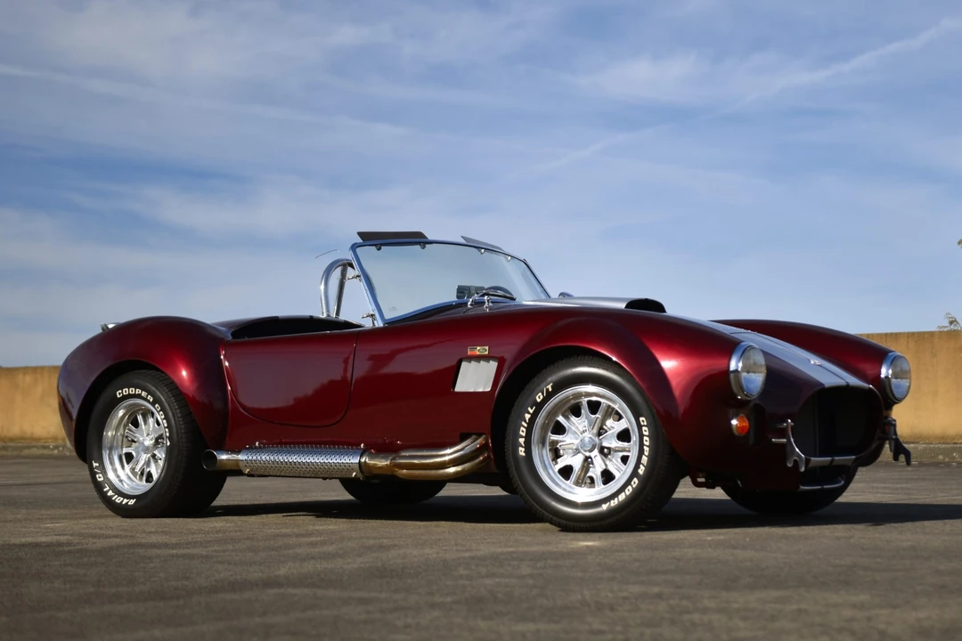 Shelby Cobra Replica - Image 11 of 31
