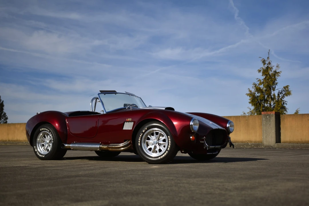 Shelby Cobra Replica - Image 10 of 31