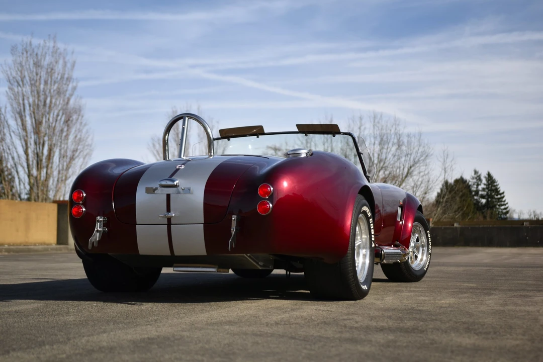 Shelby Cobra Replica - Image 16 of 31