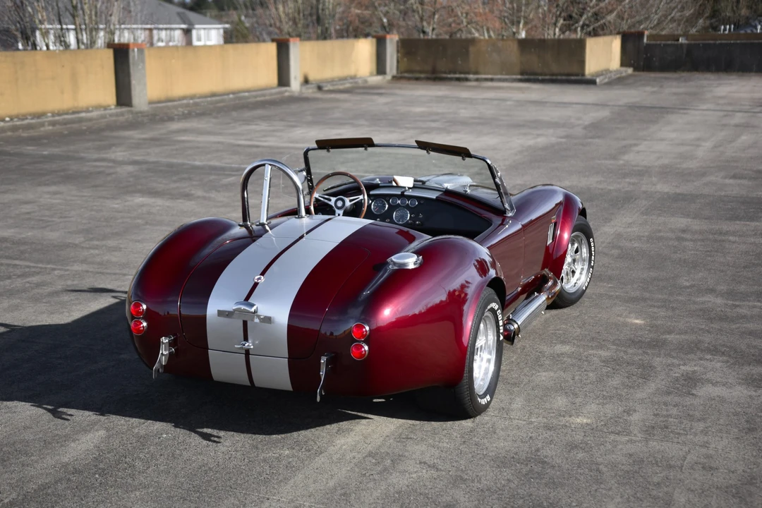 Shelby Cobra Replica - Image 15 of 31