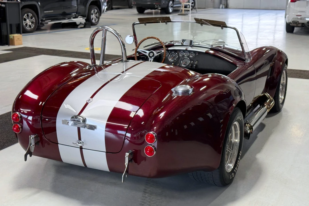 Shelby Cobra Replica - Image 30 of 31
