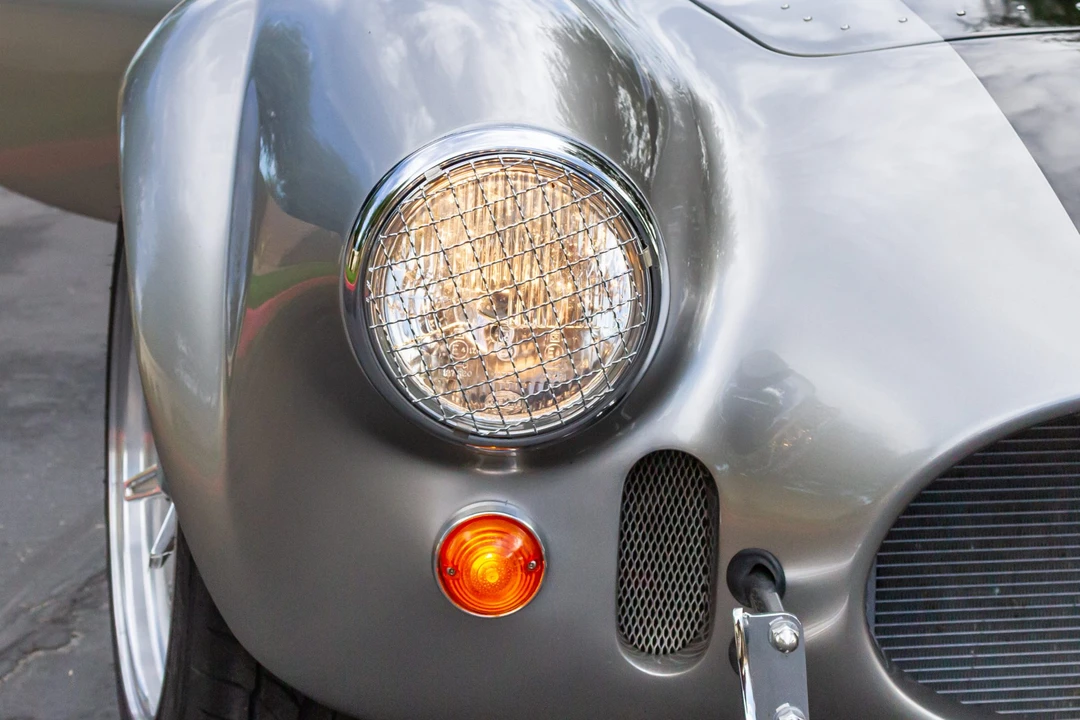 Shelby Cobra Replica - Image 10 of 31