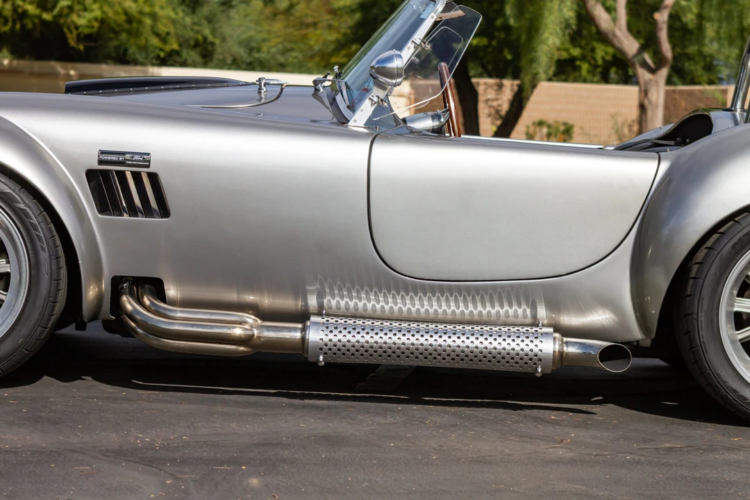 Shelby Cobra Replica - Image 26 of 31