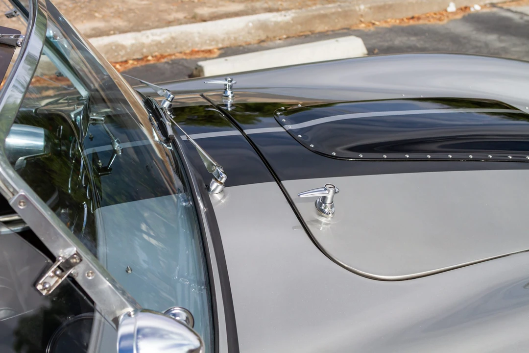 Shelby Cobra Replica - Image 18 of 31