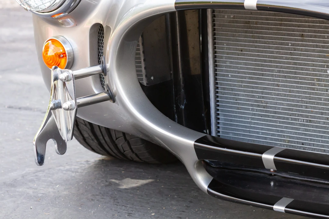 Shelby Cobra Replica - Image 21 of 31