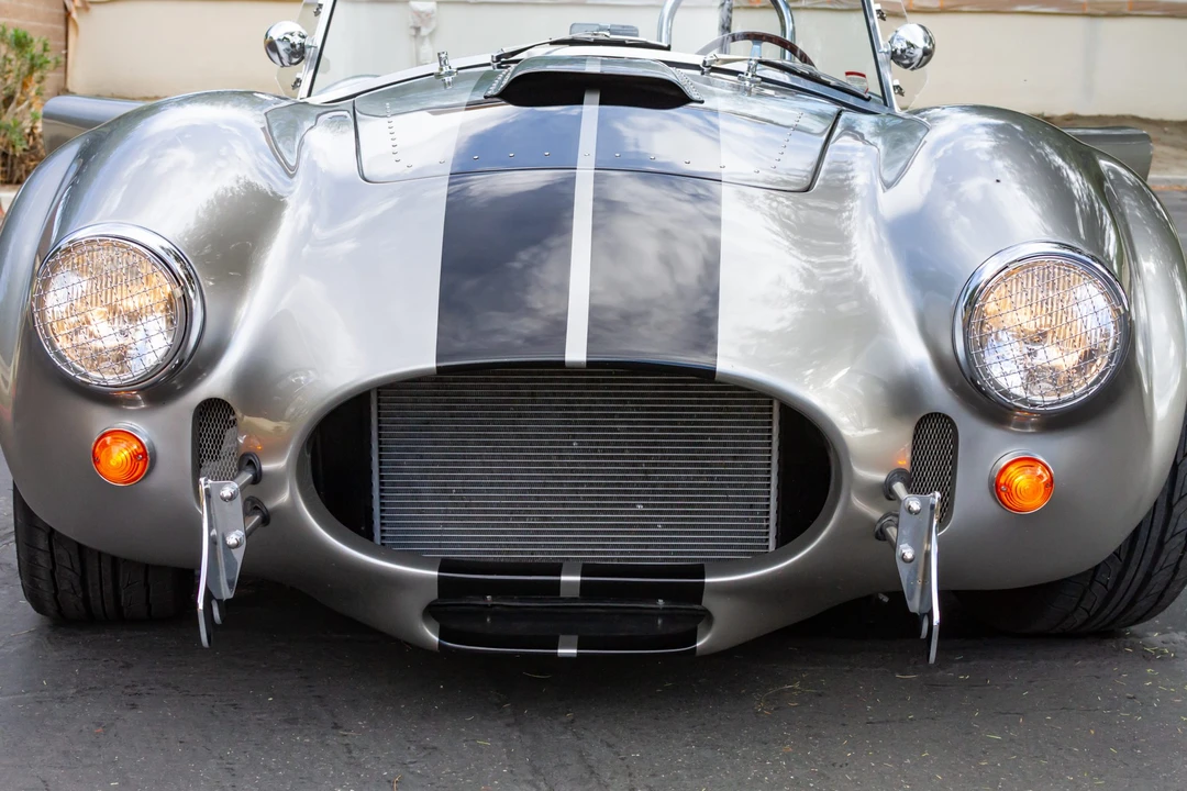 Shelby Cobra Replica - Image 9 of 31