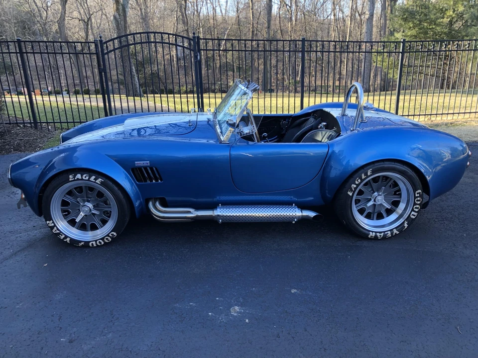 Shelby Cobra Replica - Image 17 of 31