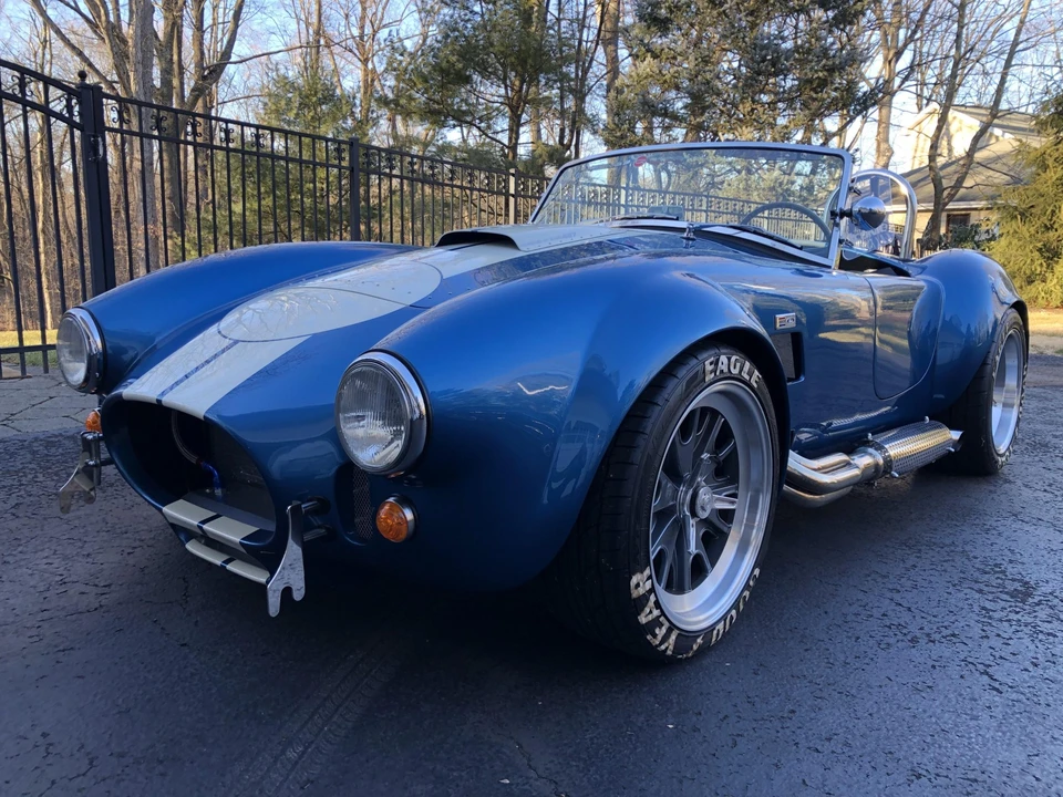 Shelby Cobra Replica - Image 2 of 31
