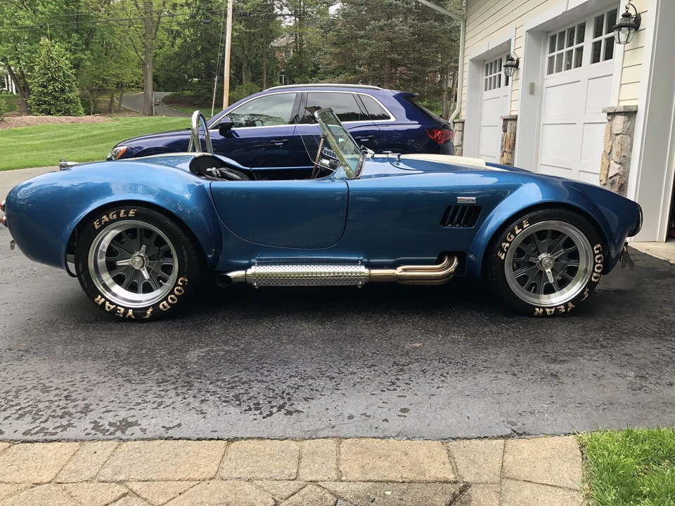 Shelby Cobra Replica - Image 8 of 31