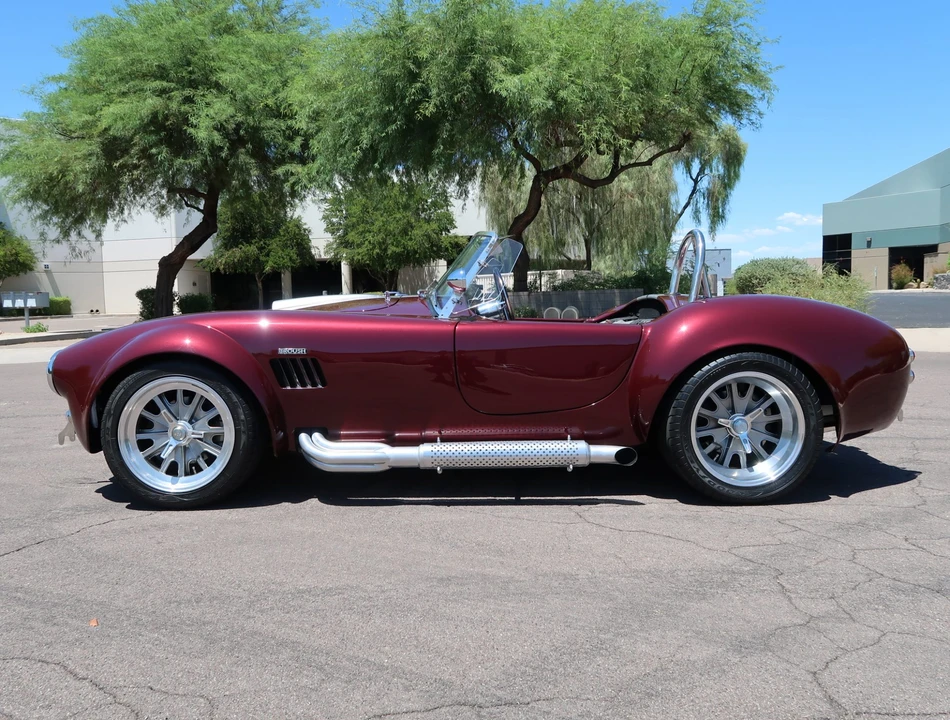 Shelby Cobra Replica - Image 8 of 31